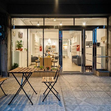 Ruifang Yi Hostel New Taipei City Bagian luar foto