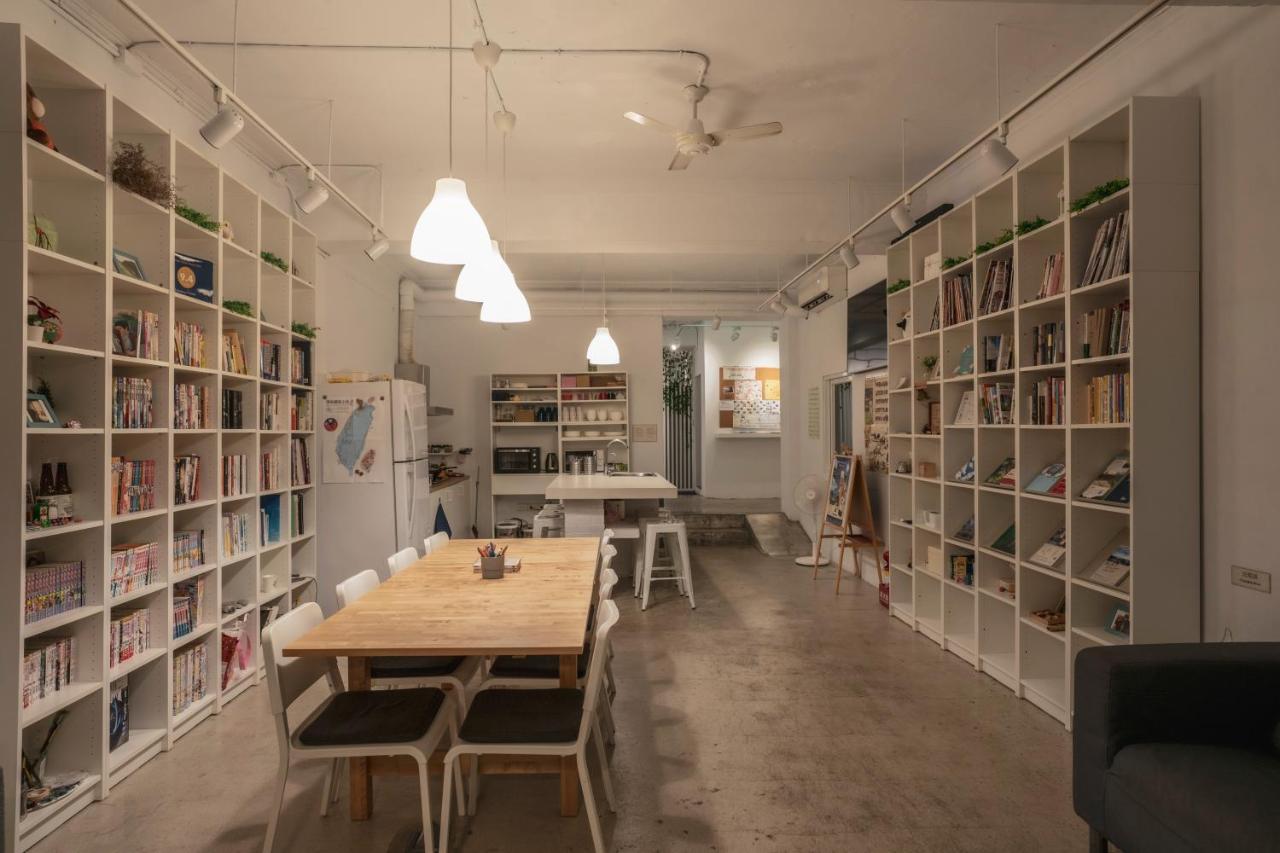 Ruifang Yi Hostel New Taipei City Bagian luar foto