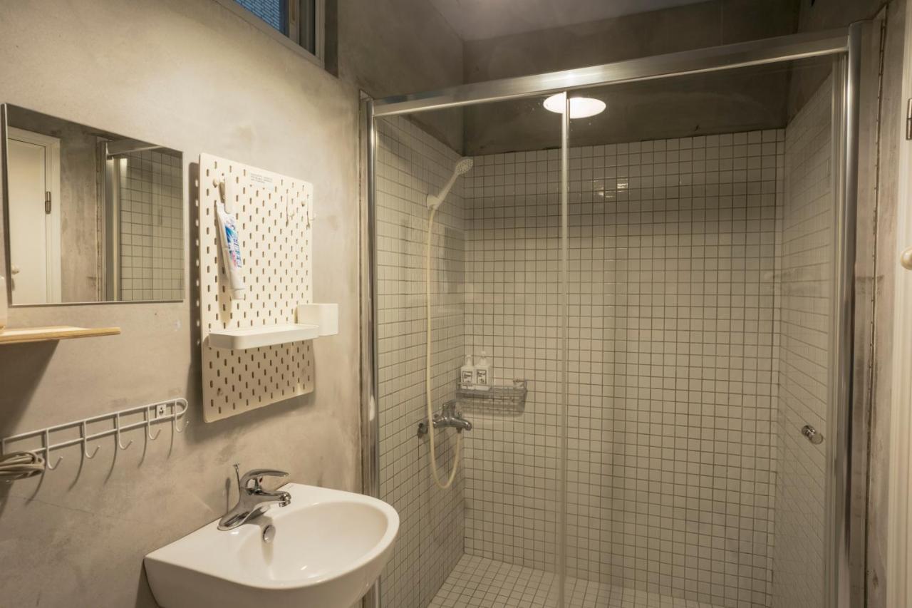 Ruifang Yi Hostel New Taipei City Bagian luar foto