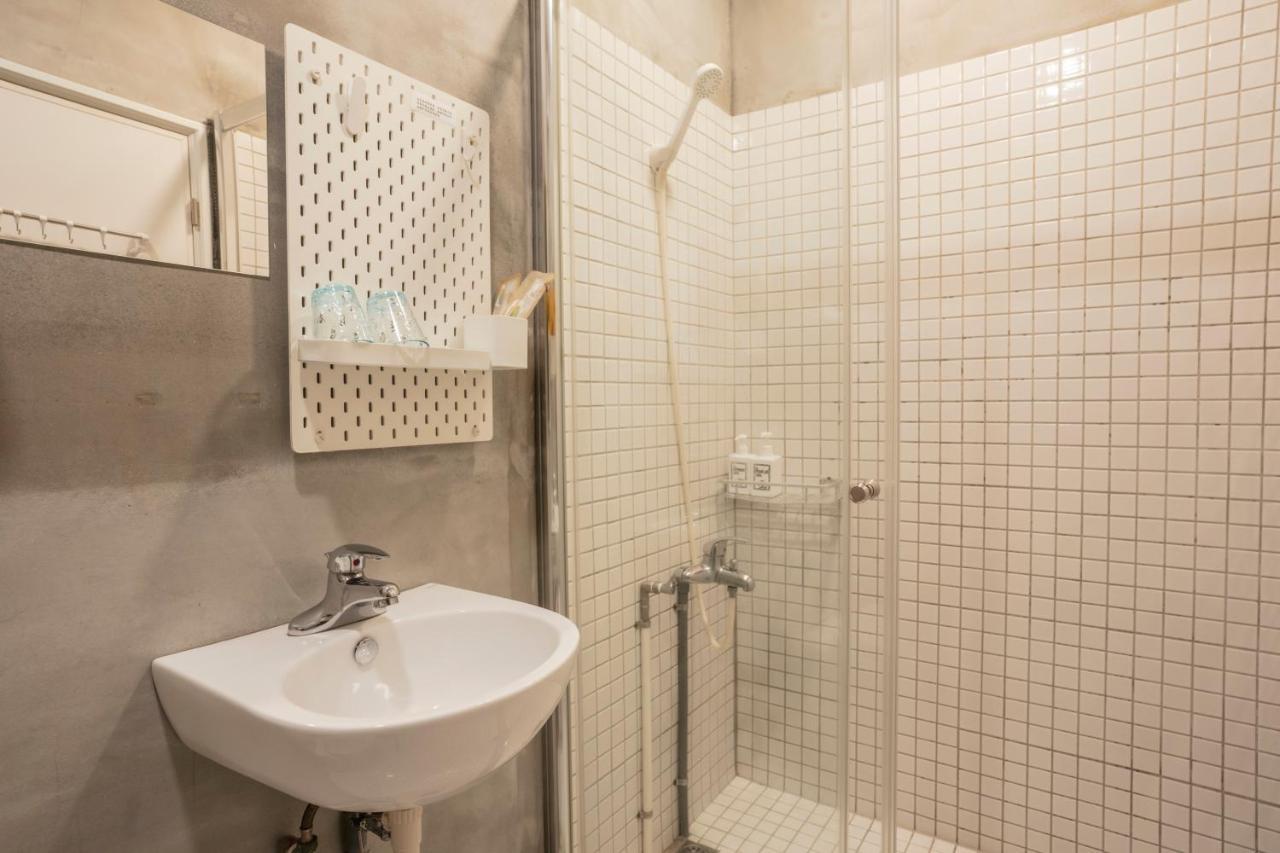 Ruifang Yi Hostel New Taipei City Bagian luar foto